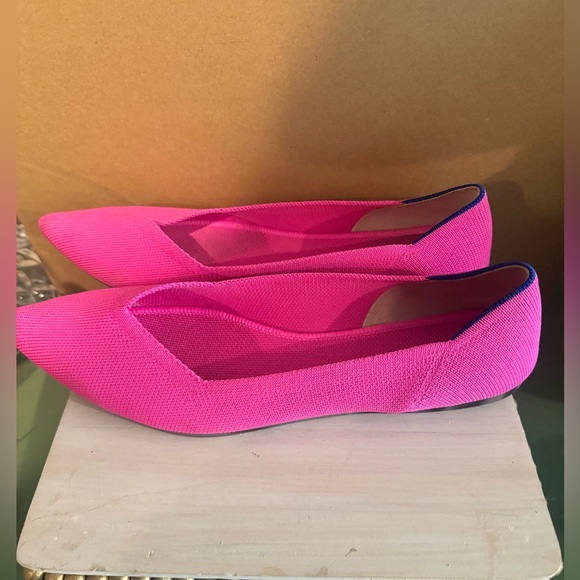 Rothys The Point Ballet Flat Dragon Fruit Pink Size 10 Womens EUC - Picture 6 of 8
